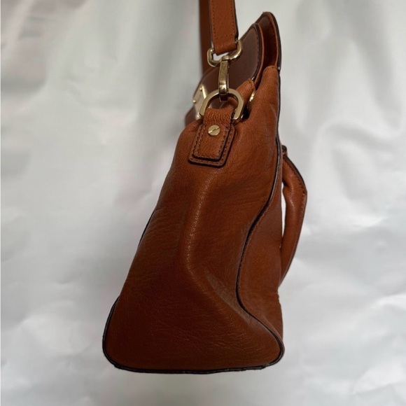 Michael Kors Tan Leather Shoulder Bag - Picture 7 of 9